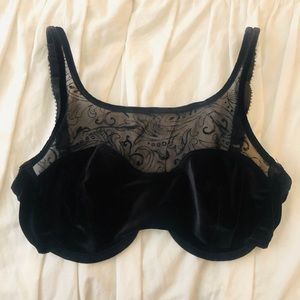 Victoria’s Secret Black Velvet Bralette Bra Mesh